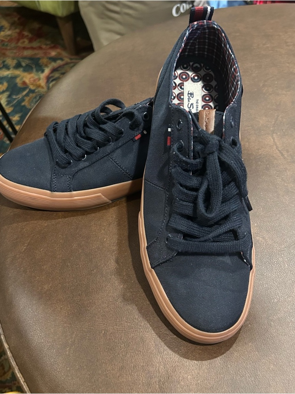 Ben Sherman, Men’s 9.5, Navy Canvas sneakers - Casual Everyday Shoe